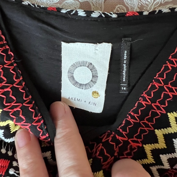 Anthropologie Dress Akemi + Kin Geo Embroidered Dress 14 - Picture 11 of 15